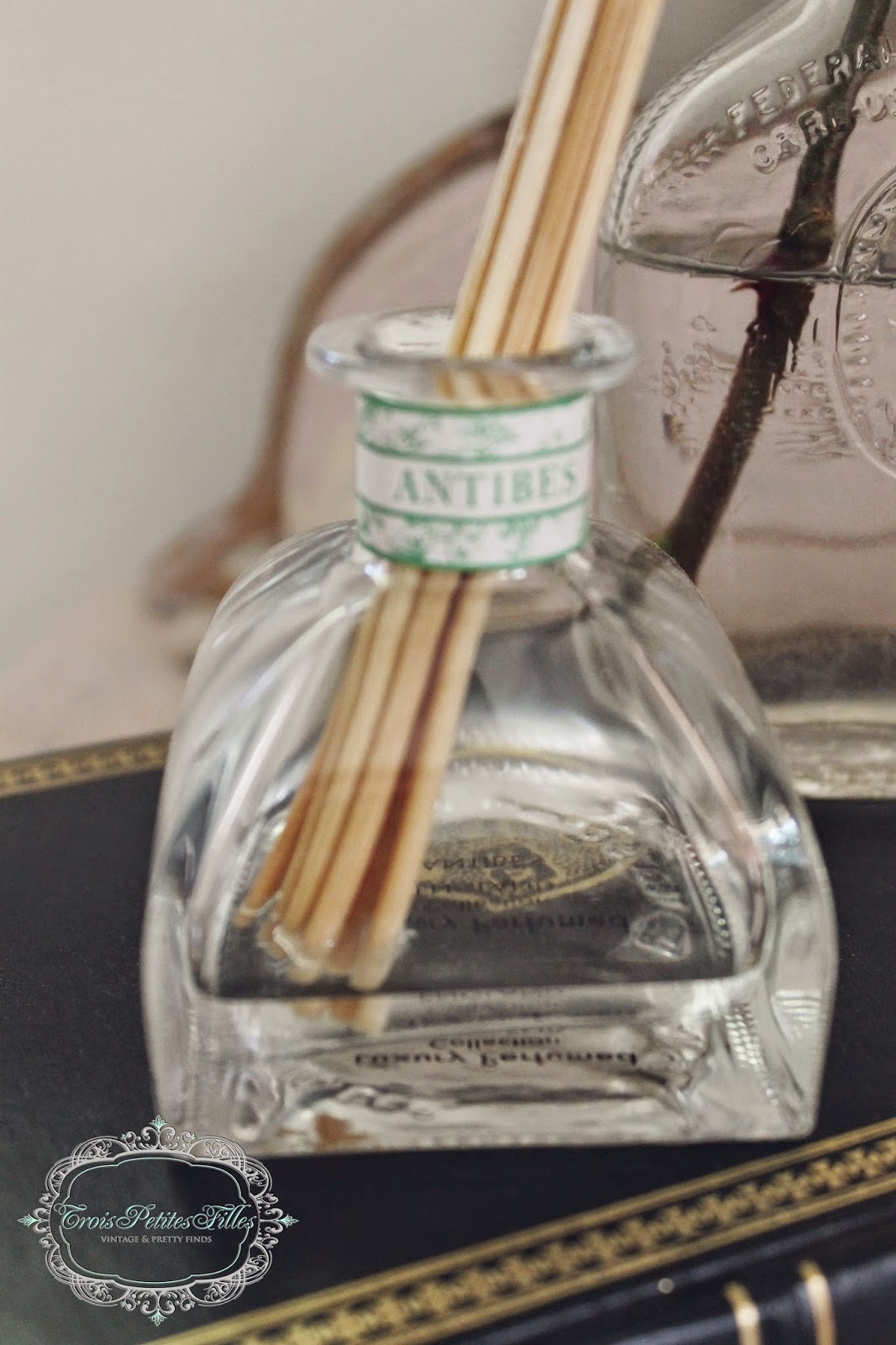 Trois Petites Filles Scent of Home