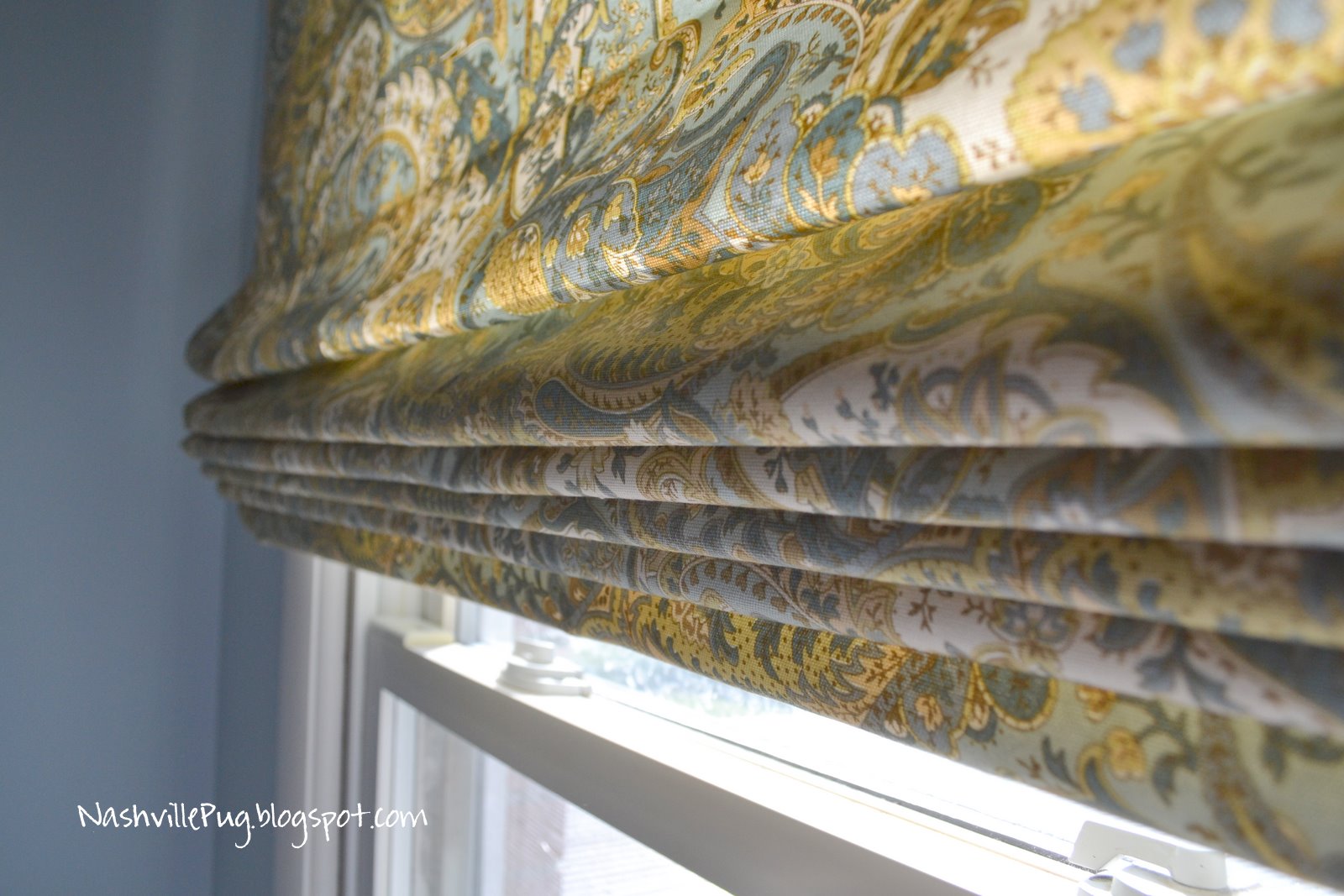 NashvillePug Roman Shades from Mini Blinds