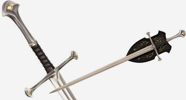 Narsil y Anduril, las espada de Elendil y Aragorn