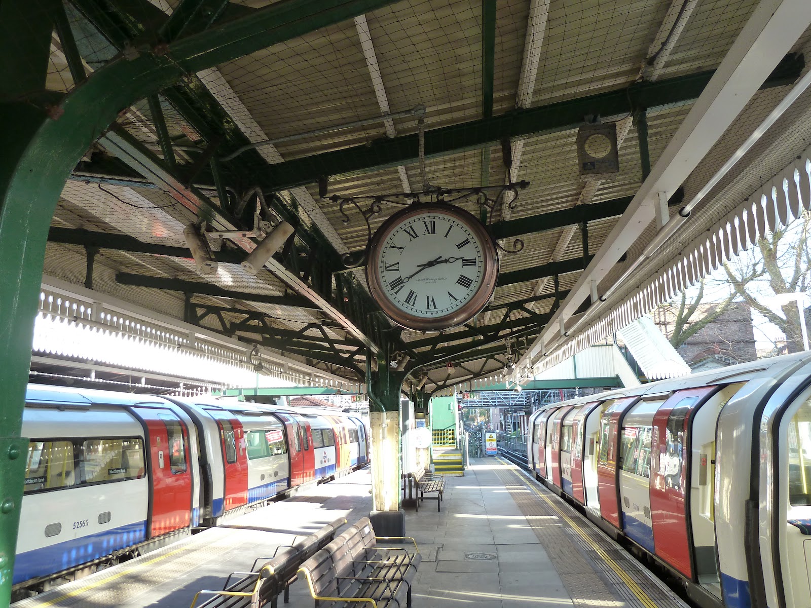 Clock This Golders Green