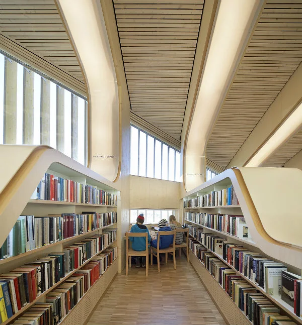 The Library and Cultural Center in Vannesla