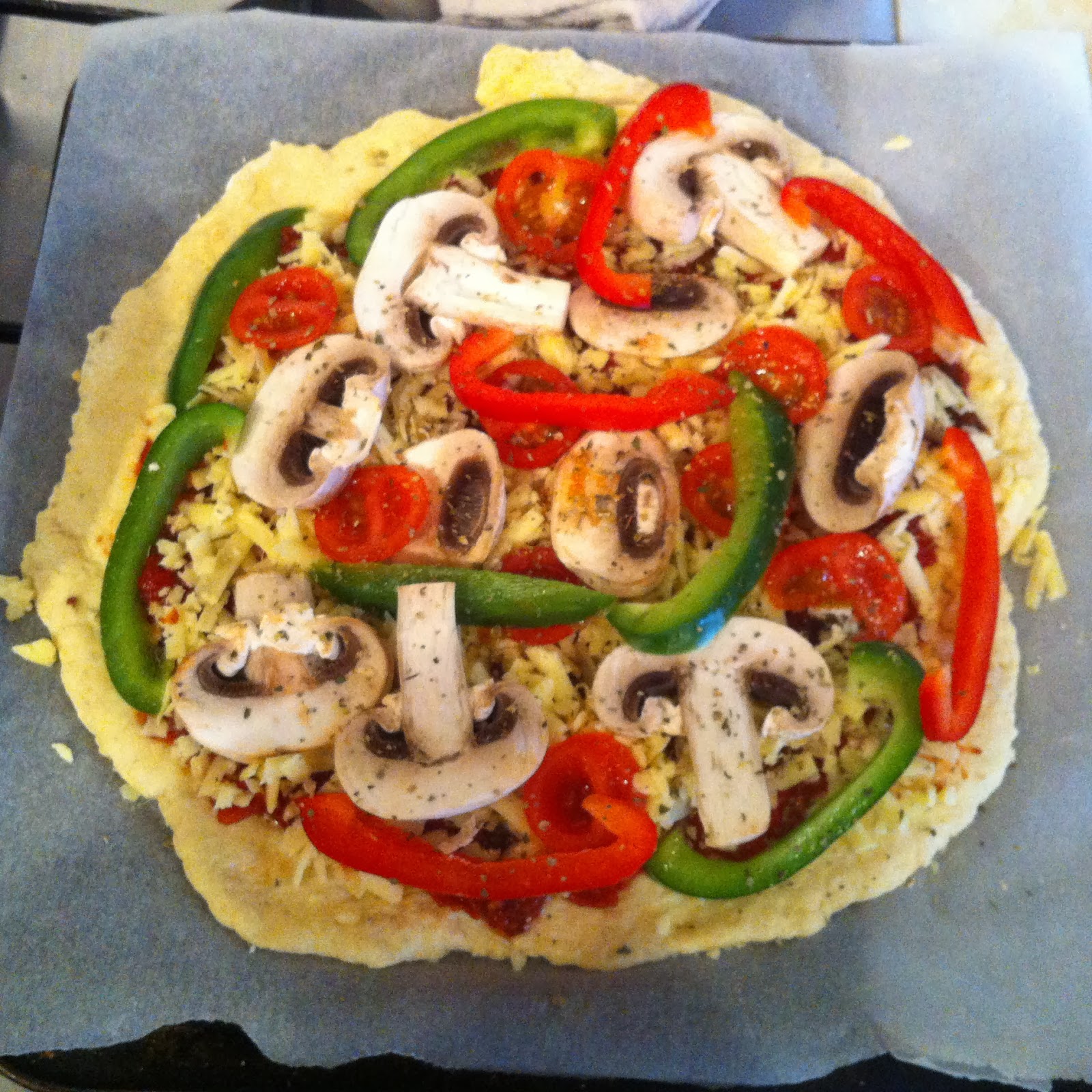 . No bread is an island CHEESE AND TOMATO PIZZA with a soda bread