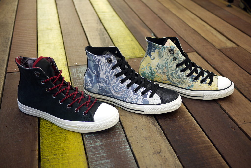 CROSSOVER CONVERSE 'YEAR OF THE DRAGON' PACK