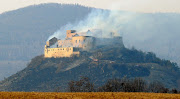 Medieval castle of Krasznahorka burned down (ff dcfeb fad)