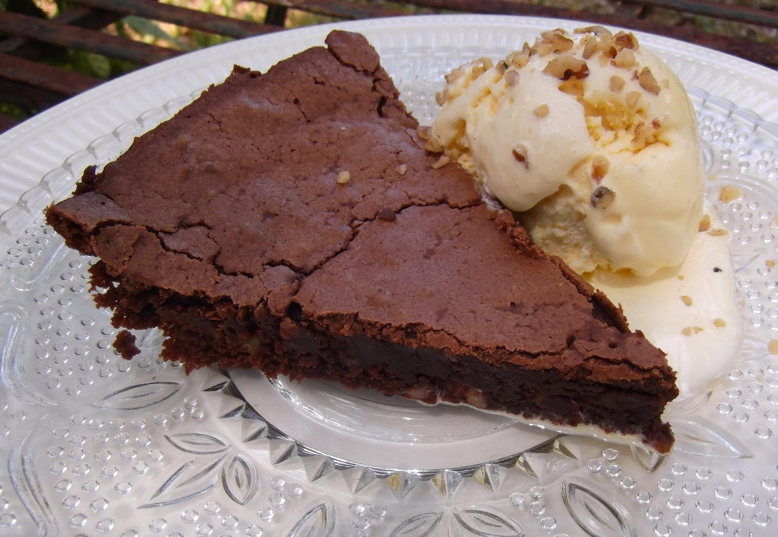 What's For Supper? Crustless Brownie Pie