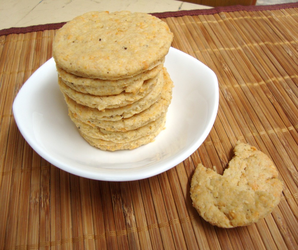 Savory Cheese Crackers Savory Cookies with Cheese and Pepper with