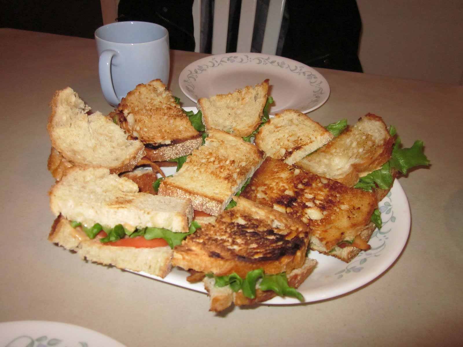 Utah Bountiful Baskets Recipes 1/14/2012 Basket BLT Sandwiches w
