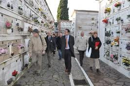 Il CIMITERO osserverà il seguente   ORARIO DI APERTURA: