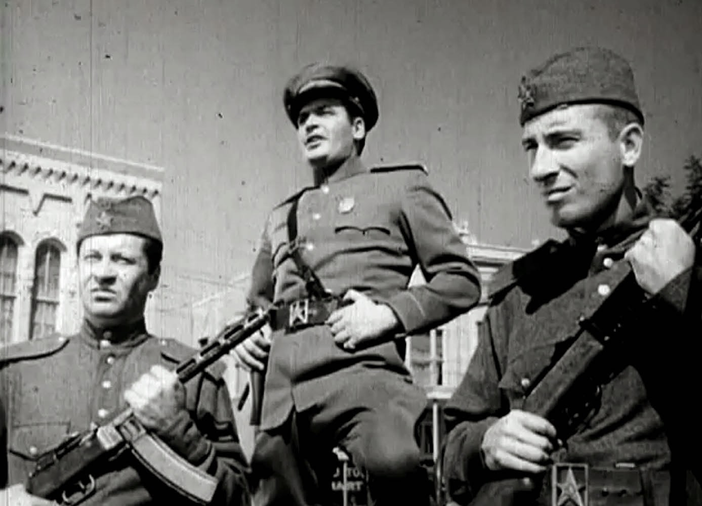الهوس بأفلام الجاسوسية: السينما الروسية في مواجهة الأمريكية Red+Nightmare+(1962)+Peter+Breck