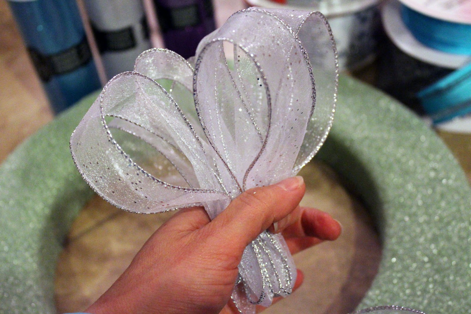 Worth Pinning PostHoliday Winter Wreath