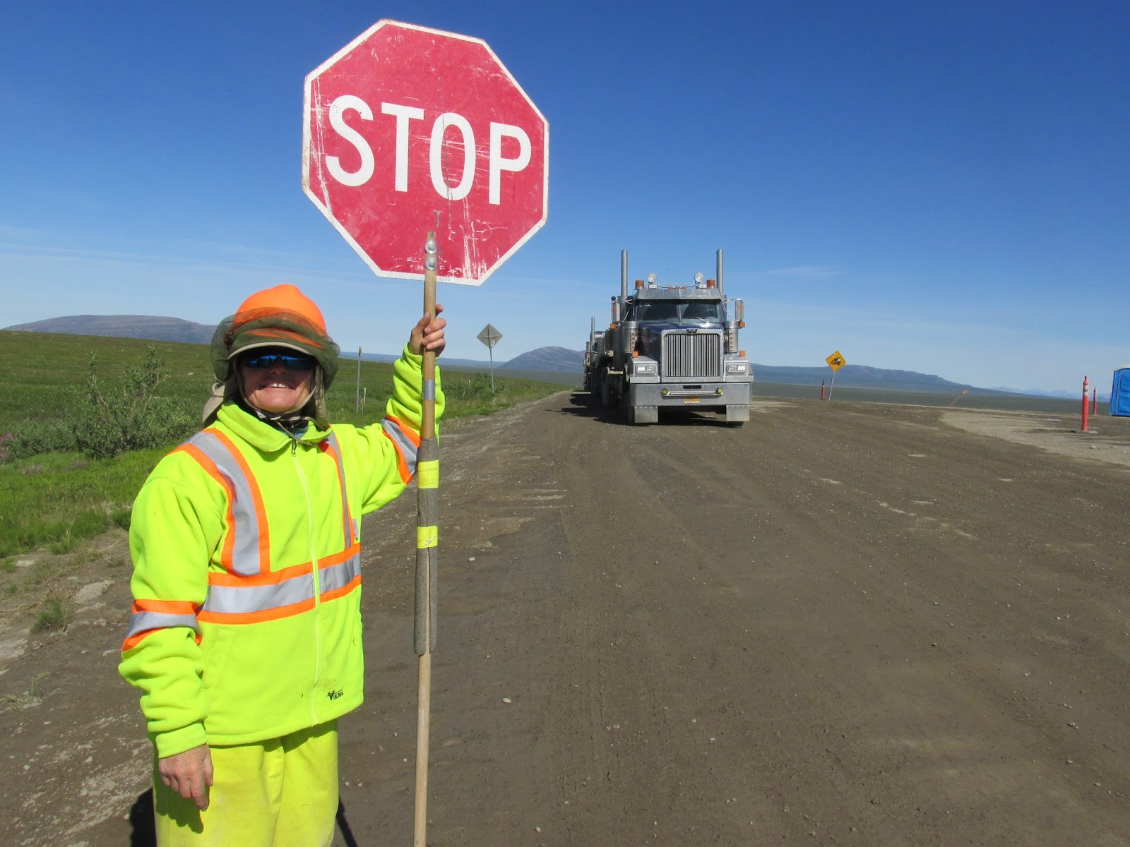 Untitled 13 07 11アメリカアラスカ州 ダルトンハイウェイ 314mile地点 258mile地点 走行距離時間 98k 車移動13mile 7 27 ワタルのチャレンジ ダルトンハイウェイ編 蚊ぁああああ ヽ Q ノ