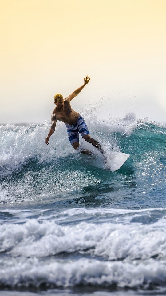 Surfer Surfboard Sea Waves Horizon Android Wallpaper