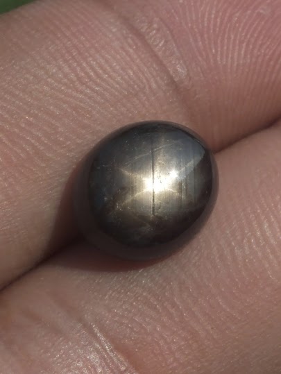 natural star sapphire