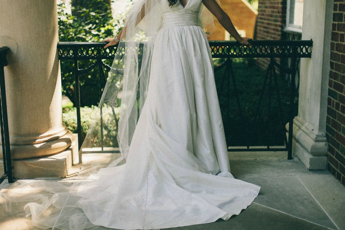 Erin Coleman: Amsale Coco Wedding Dress Replica!