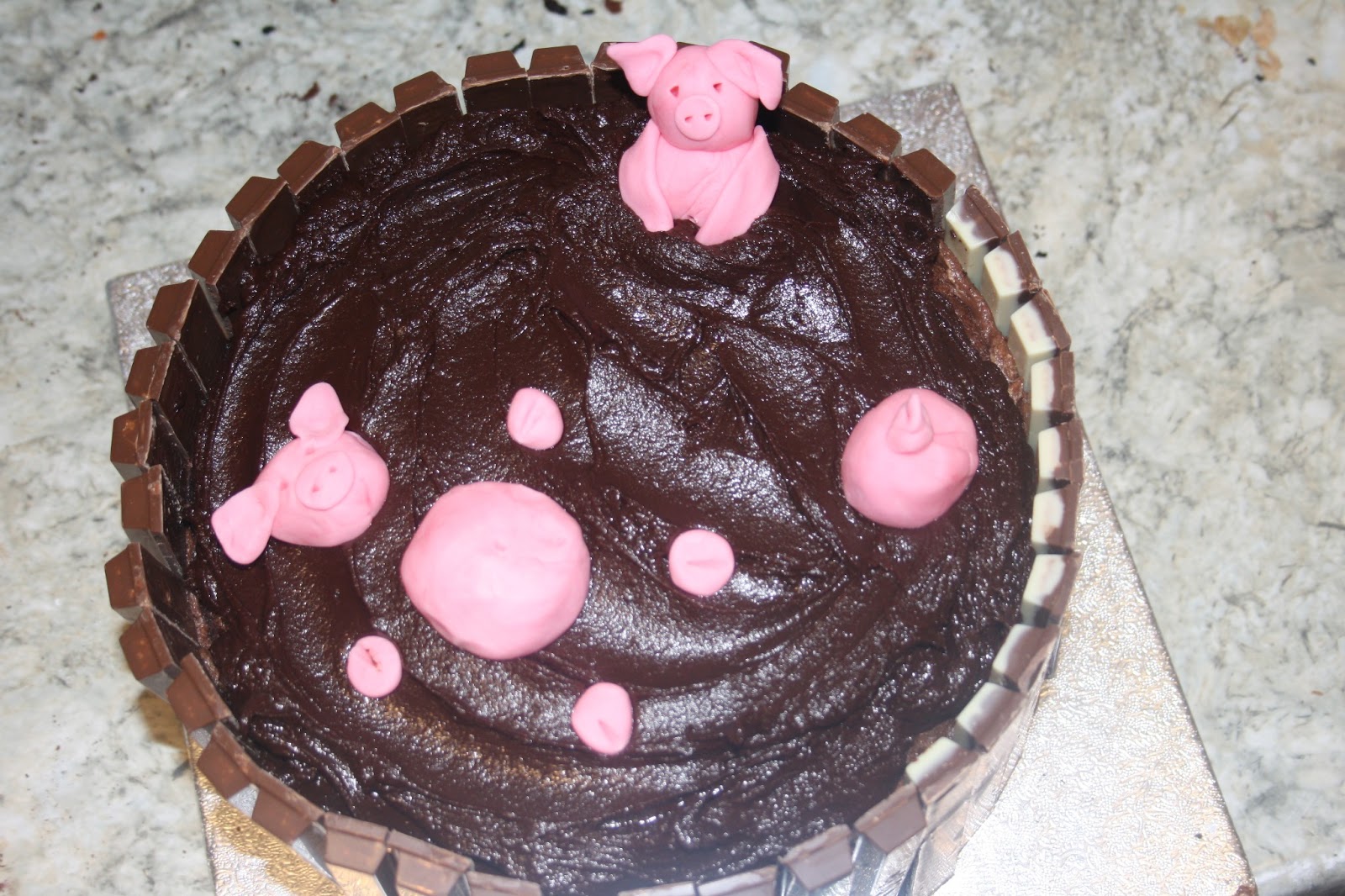 Caroline Makes.... Pigs In Mud Cake Mississippi Mud Pie with KitKats