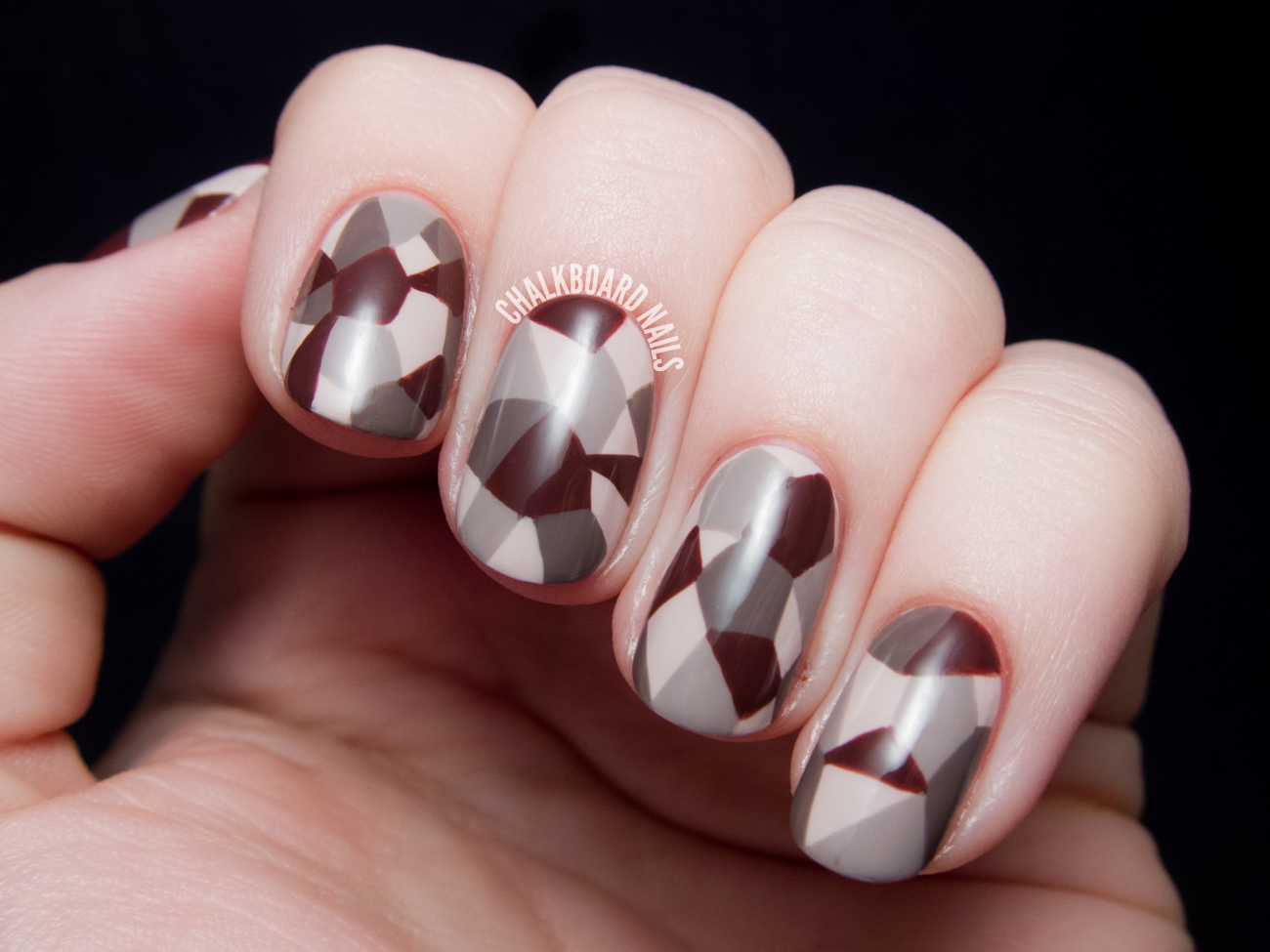 Geometric Acrylic Nail Designs for Short Nails - wide 9