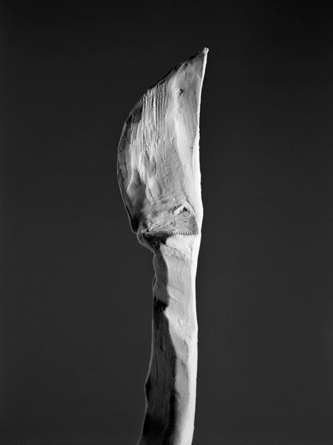 http://extracitykunsthal.org/ECK13/project/allegory-of-the-cave-painting-2/knife_11/