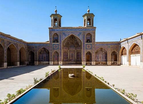 nasir-al-mulk-mosque-shiraz-iran-11.jpg