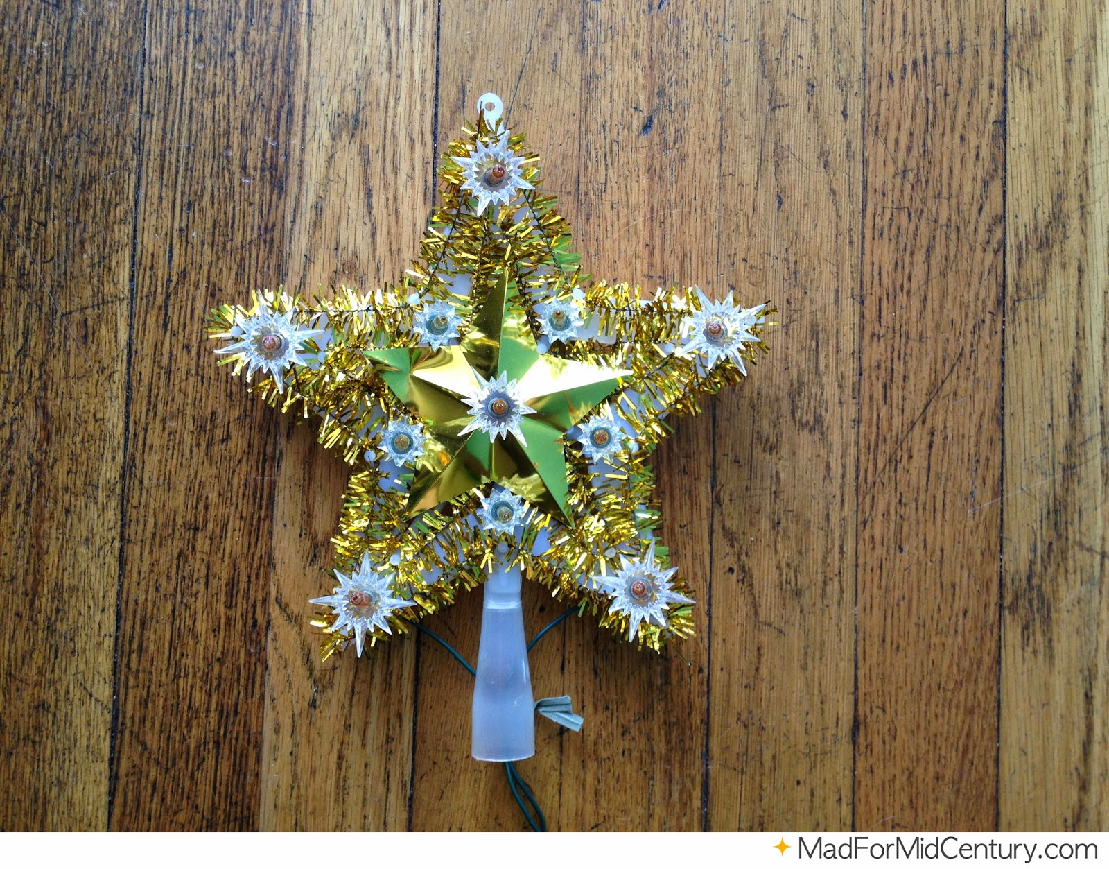 Mad for MidCentury Vintage Light Up Star Tree Topper