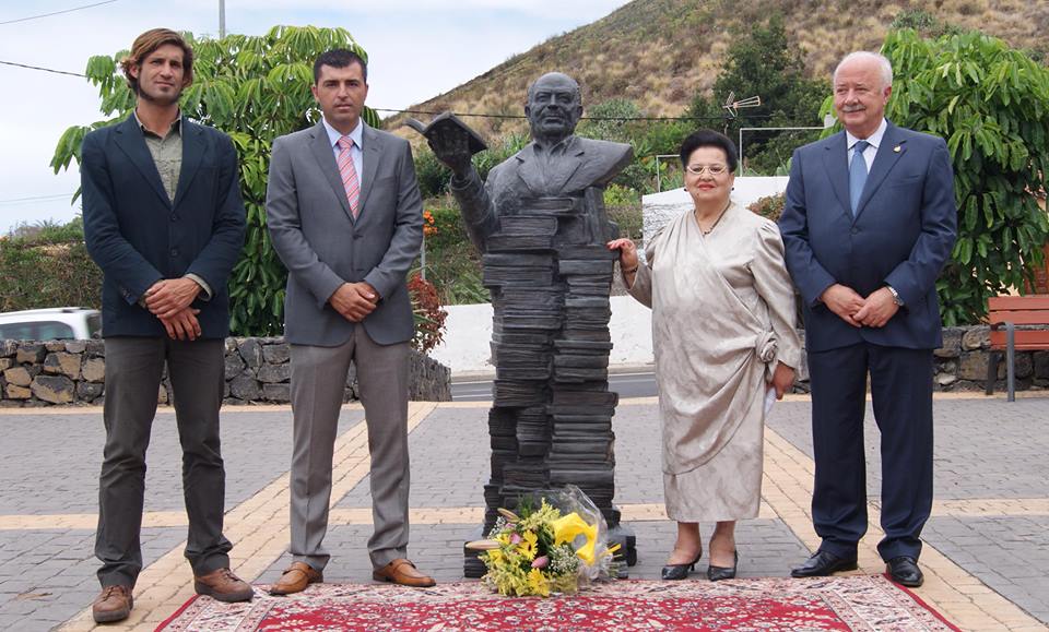 RESTAUR (+) ACcION Homenaje al poeta Juan Marrero