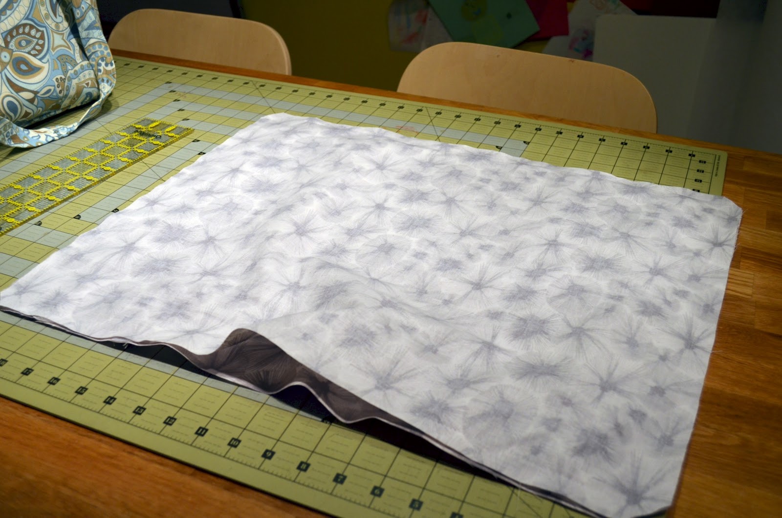 Sewplicity TUTORIAL Diaper Bag Goes Camera