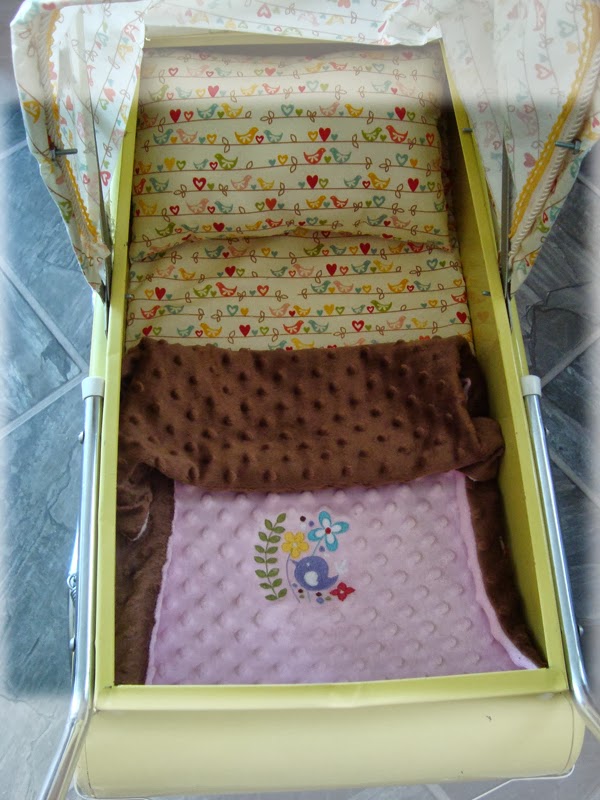 Simply Me Vintage Doll's Pram