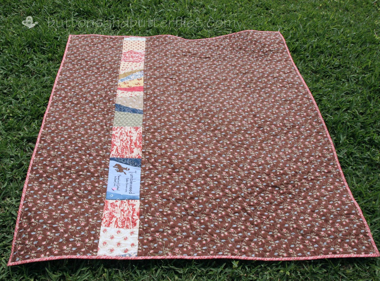 Buttons and Butterflies Tumbleweed Quilt