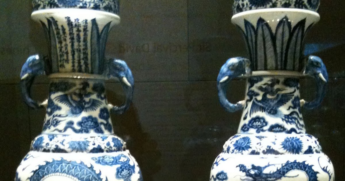 A History of the World in 100 Objects 64. The David Vases (China, AD 1351)