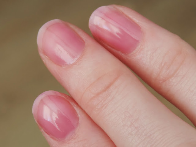 La Laque Couture Pop Water Nail Lacquer in no 63 Rouge Splash - Two Coats Applied