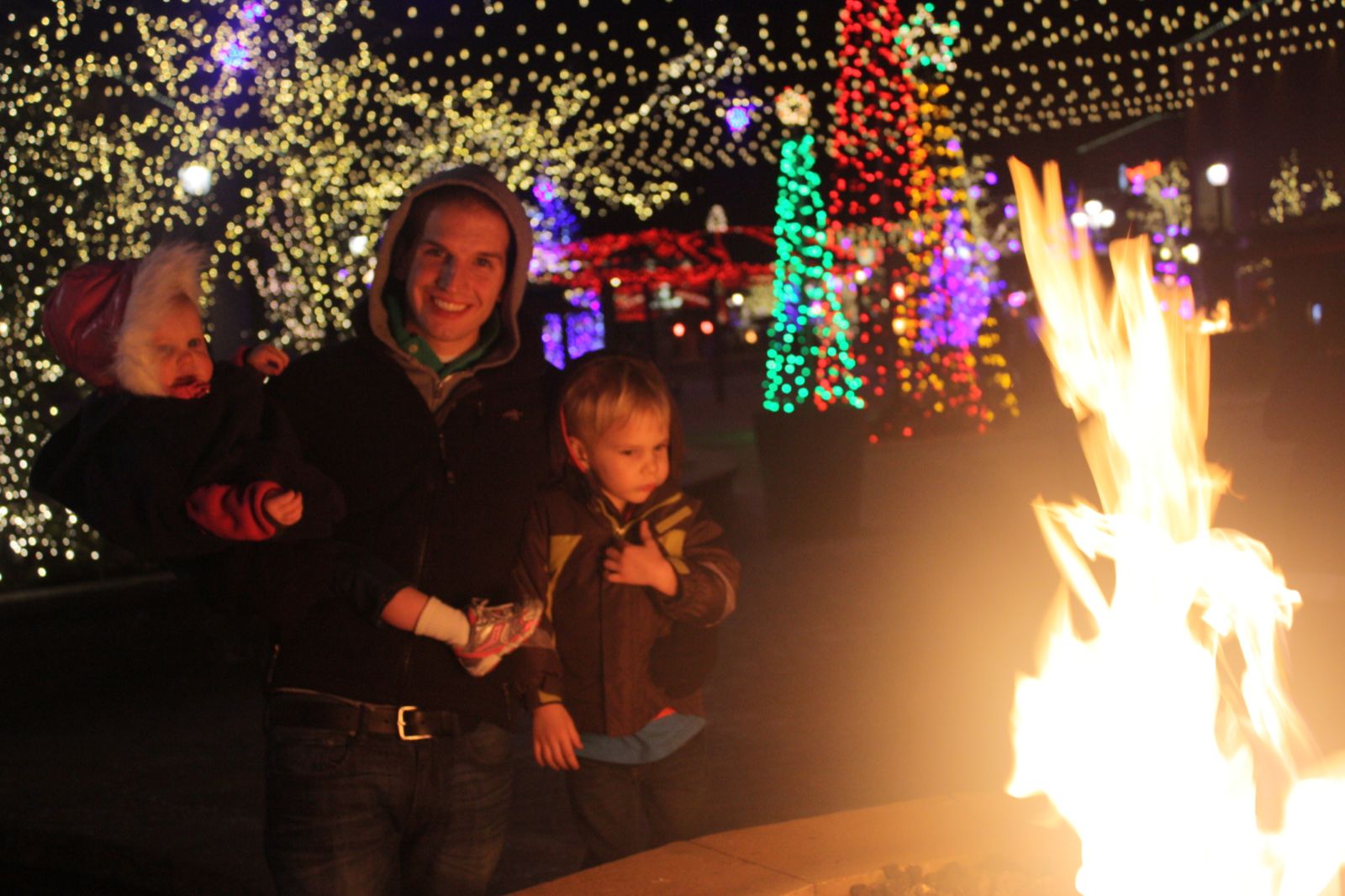 Libby's Latest Christmas Lights at the Riverwoods
