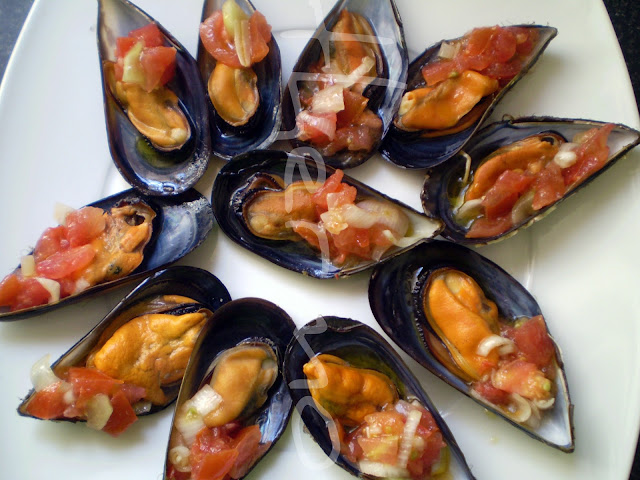 Mejillones Con Pipirrana