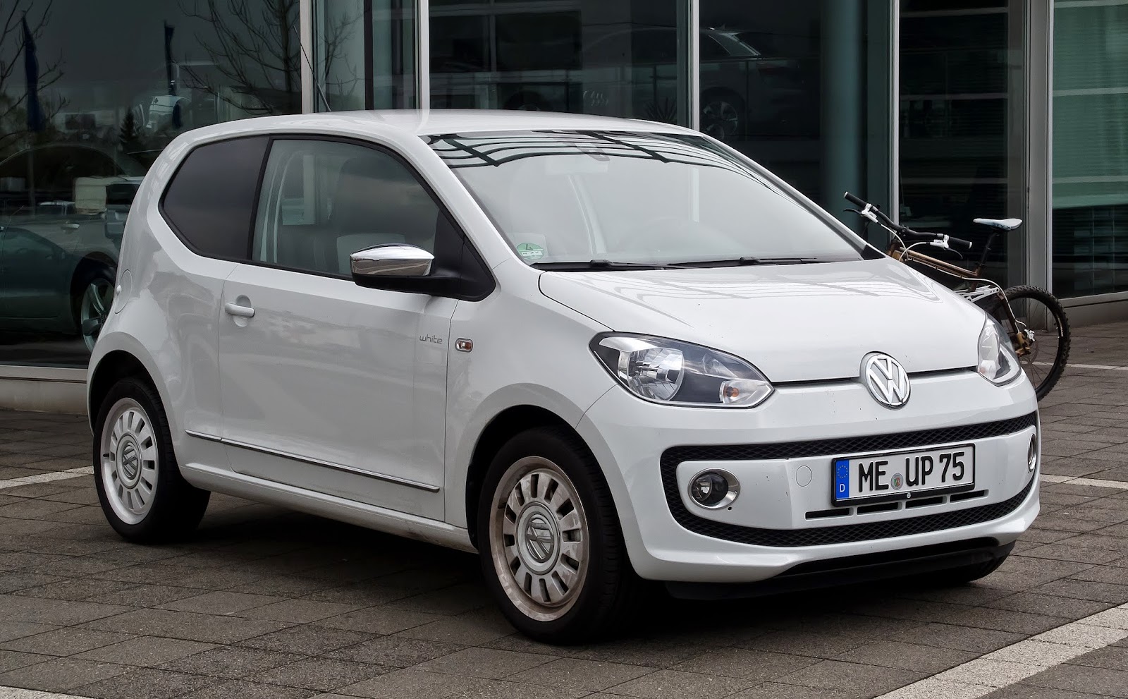 DOSE DUPLA DA VW UP! 2PORTAS E CÂMBIO ROBOTIZADO AUTOentusiastas