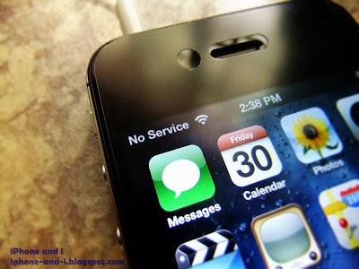 The iPhone 4S No Service problem where the cellular signal goes zero.