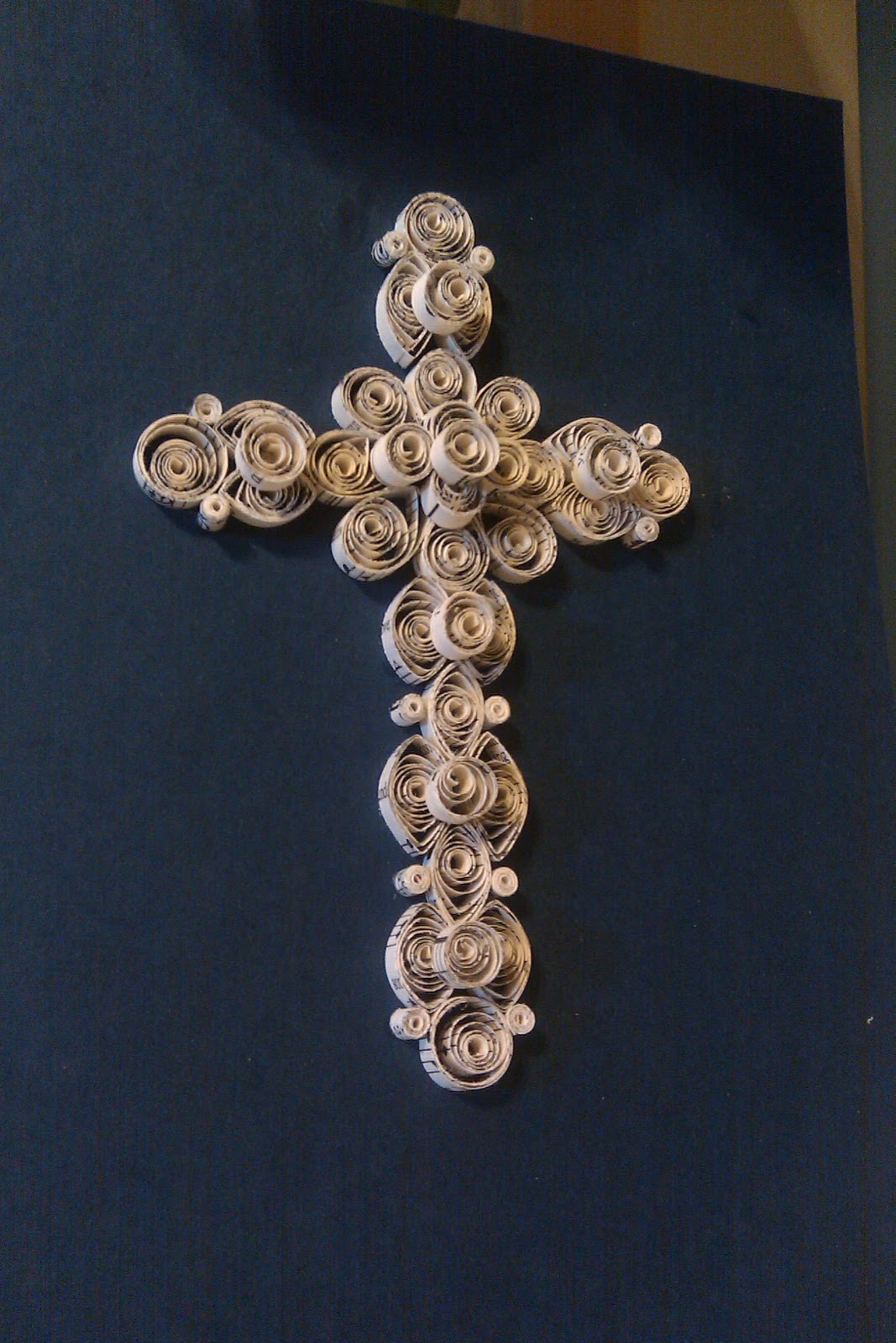 Crafty Clariangel Quilling Cross with Hymnal Music