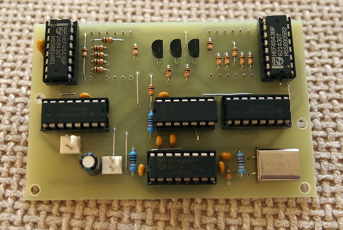 DIYfan Audio Oscillator with Frequency Counter