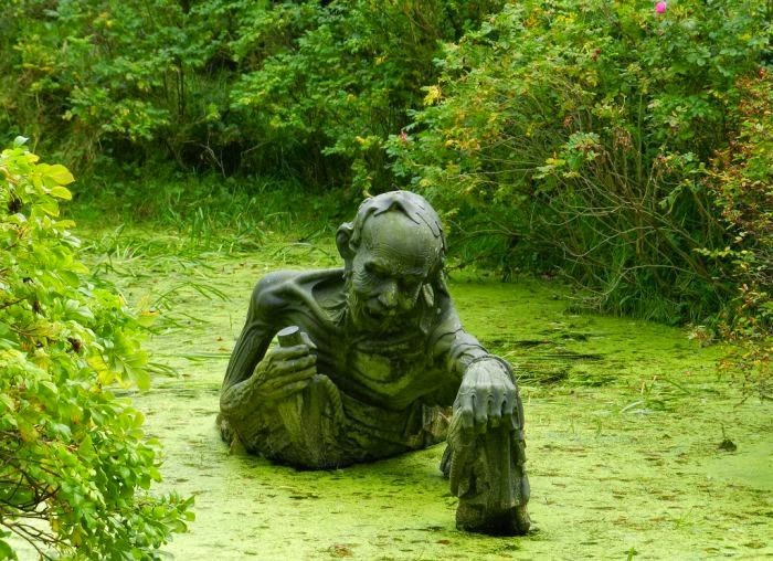 Designing Creepy Gardens