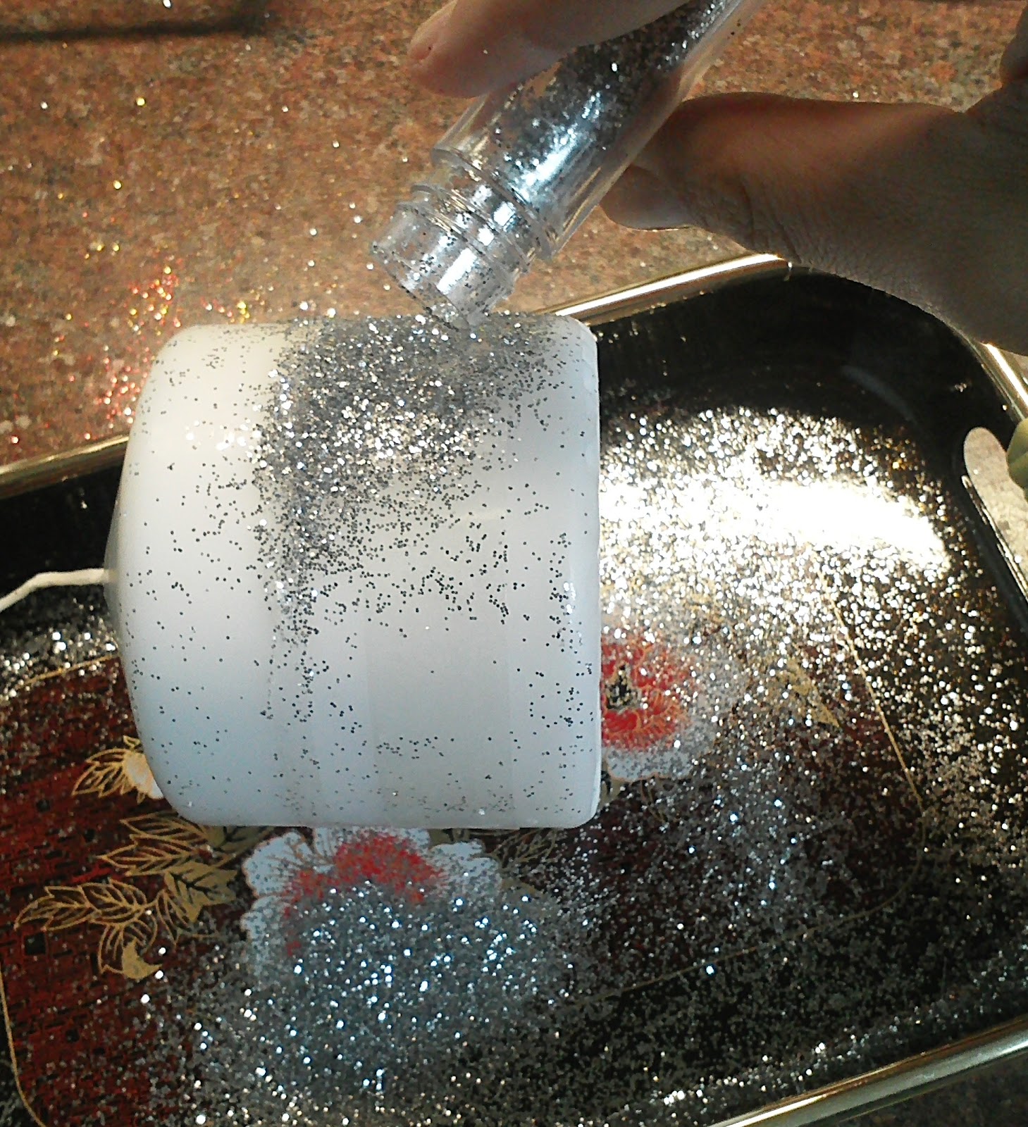 2MESSY DIY Glitter Candles