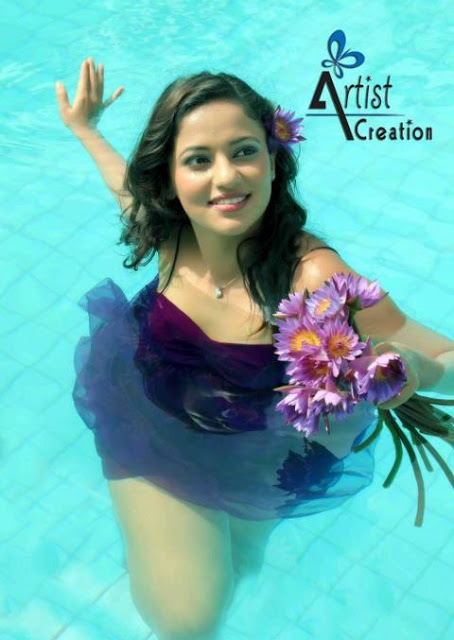 udari warnakulasooriya bikini