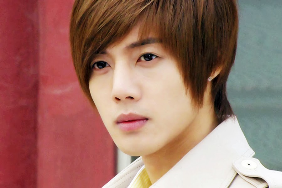 صور الرائع سيونج جو Kim+Hyun+Joong14