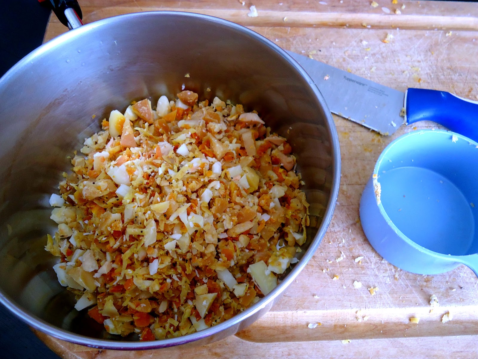 It's Not Weird to Have a Tub of Leftover Soap Scraps {Recyled Soap