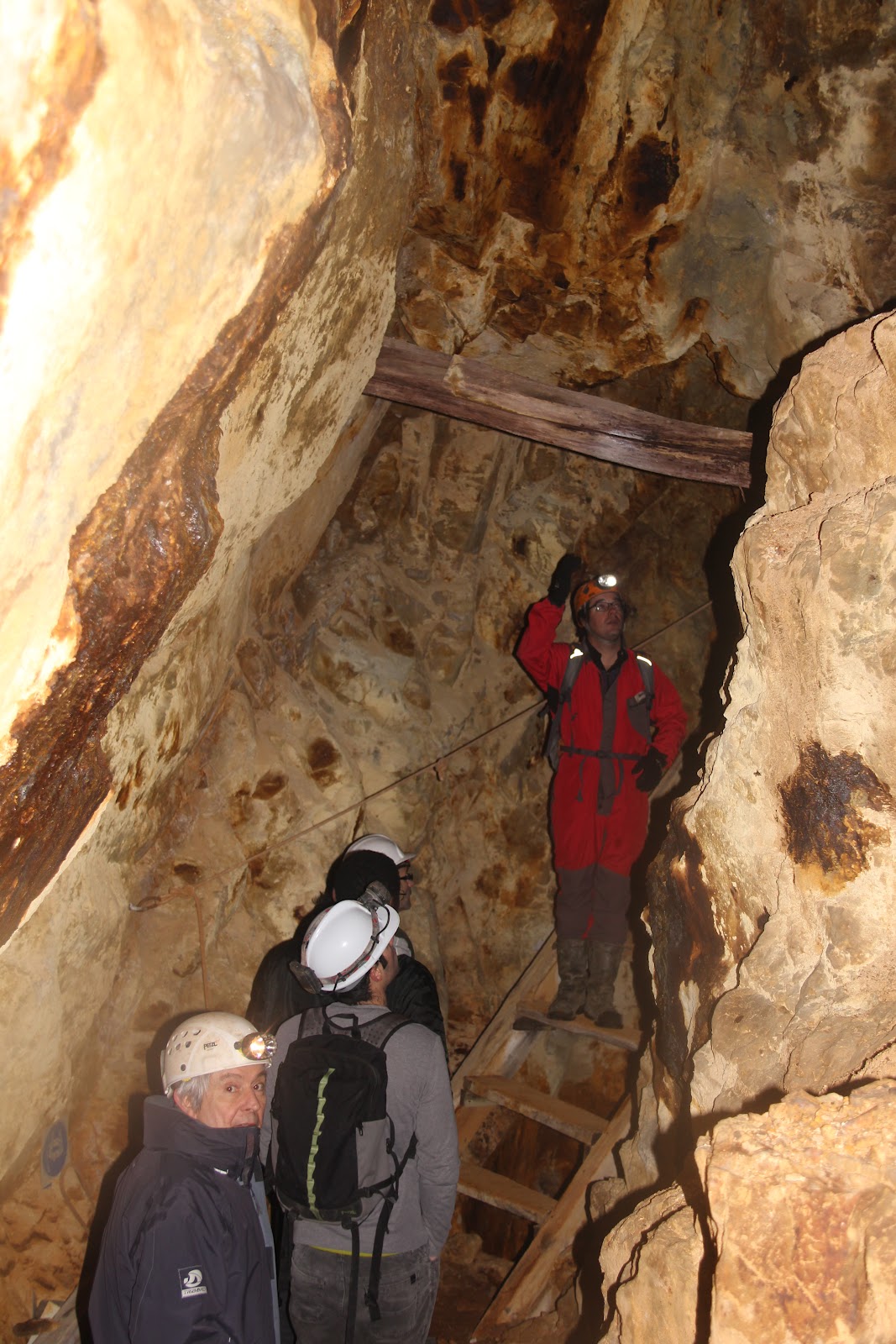 speleominas alumnos de la Escuela de Minas de madrid visitan la mina