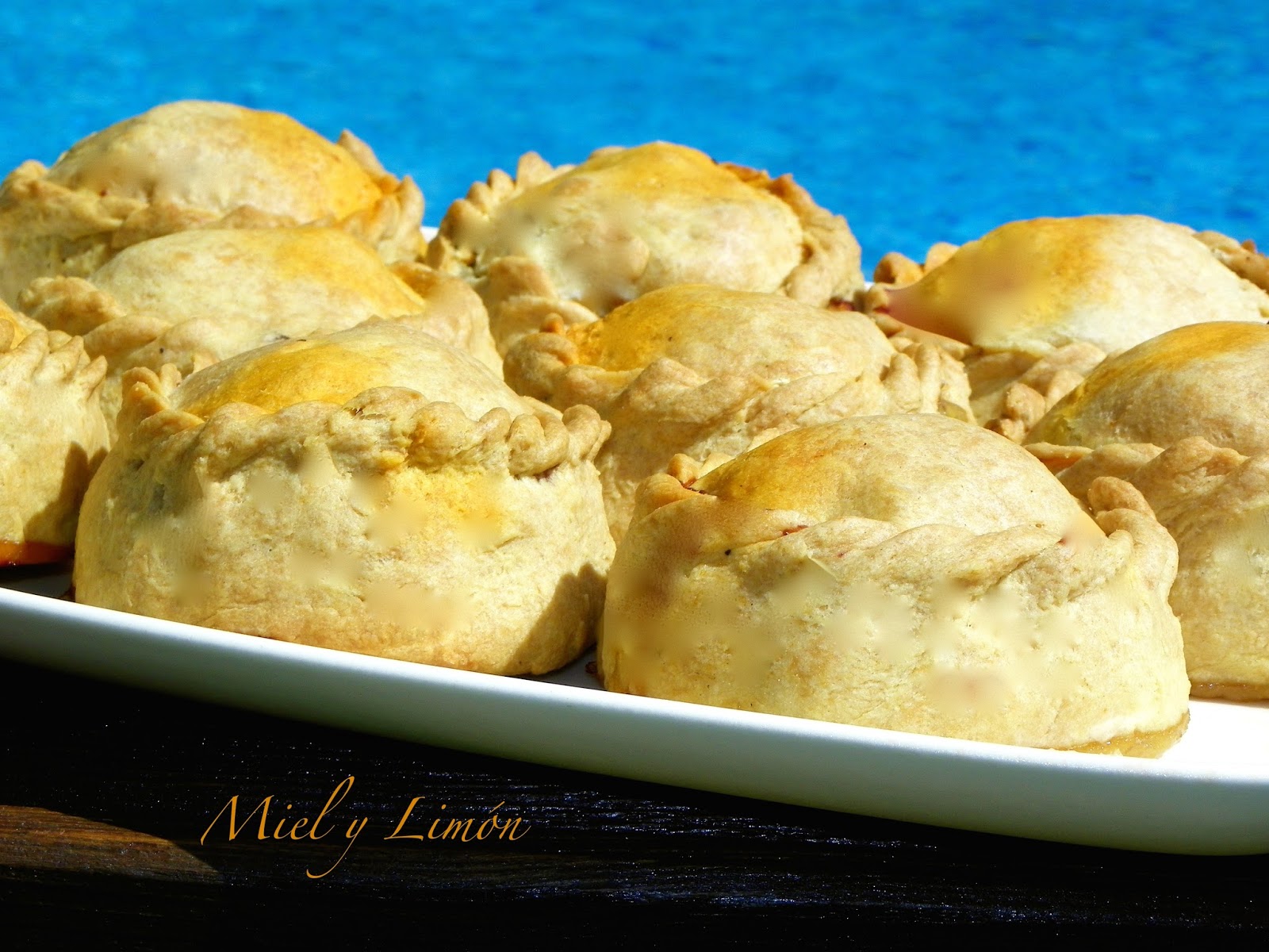 Empanadas Mallorquinas De Carne Y Guisantes  (panades De Carn I Pèsols)
