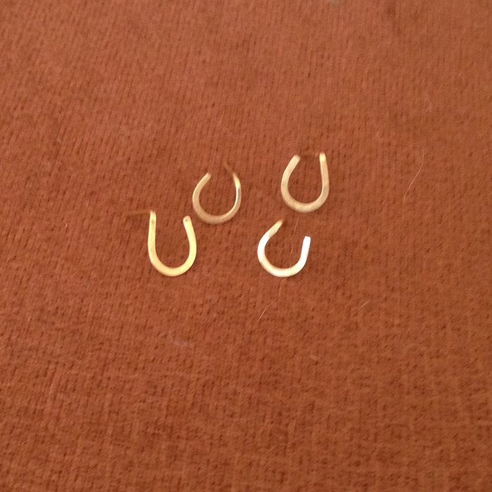 Lisa Yang Jewelry Free Projects and Patterns Free Lucky Horseshoe