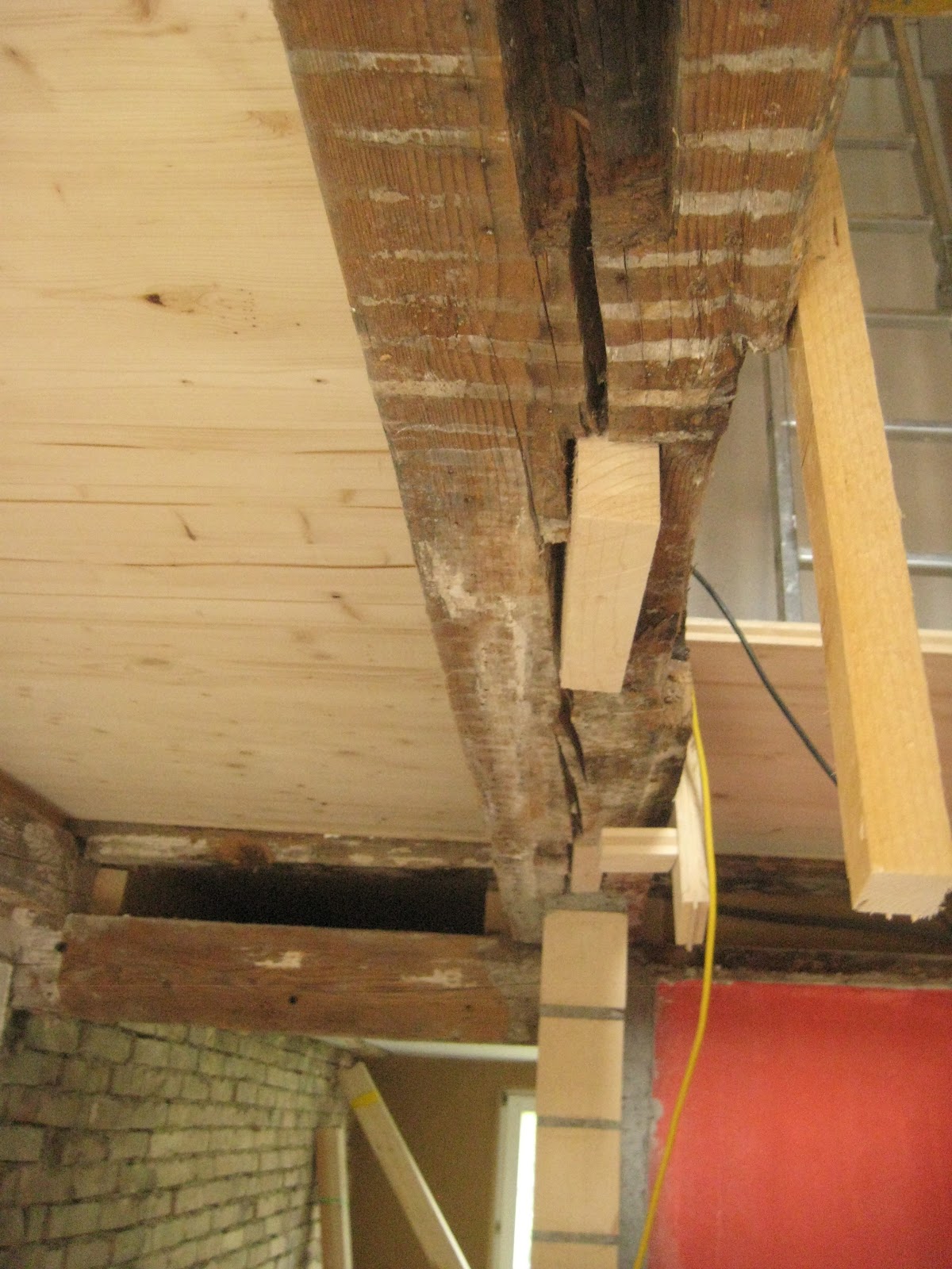 Stadler Wandel & dit'n dat: Küche - die Decke ist endlich zu