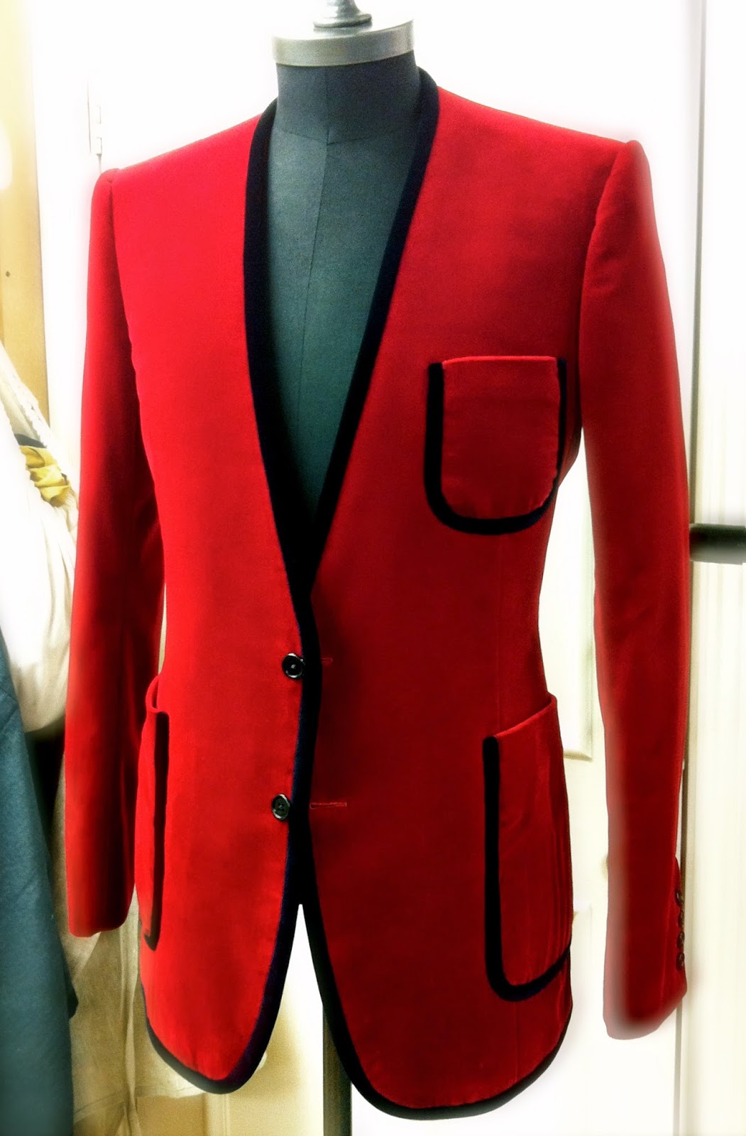 DAVIDE TAUB Velvet Smoking Jacket w/.No Lapels, Patch Pockets & Velvet