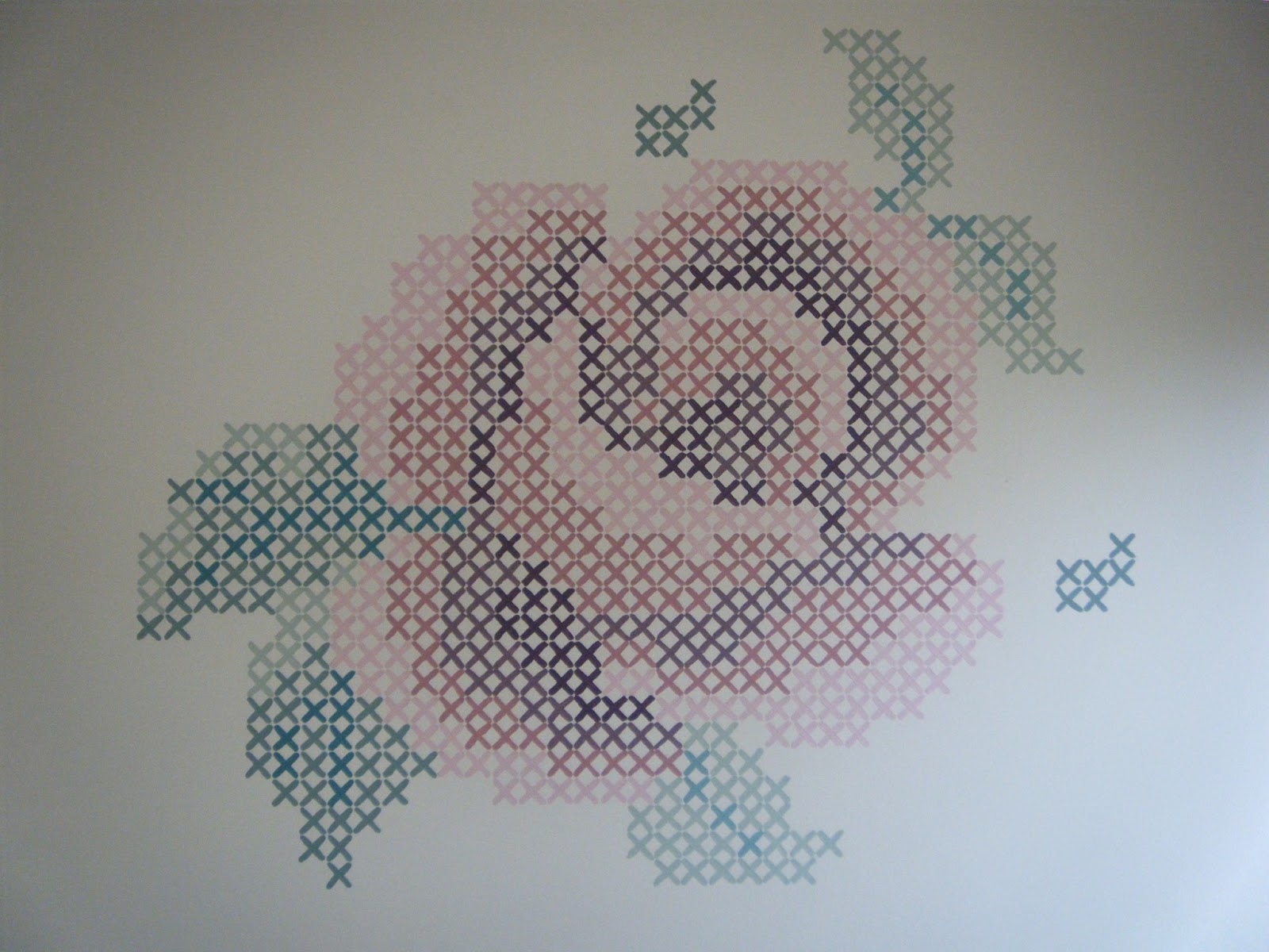 Betsy Makes. Patchwork CrossStitch Rose Design Quilt