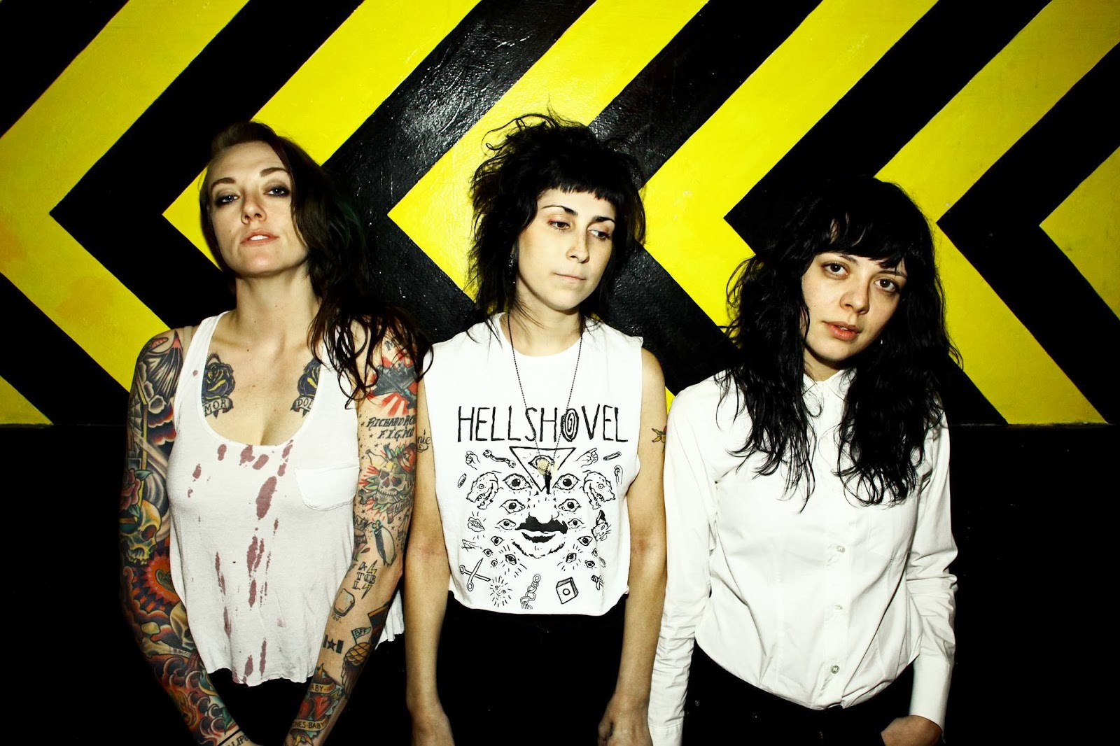 The Coathangers- Bruised Up Punk - "Suck My Shirt" Album drops March 18th