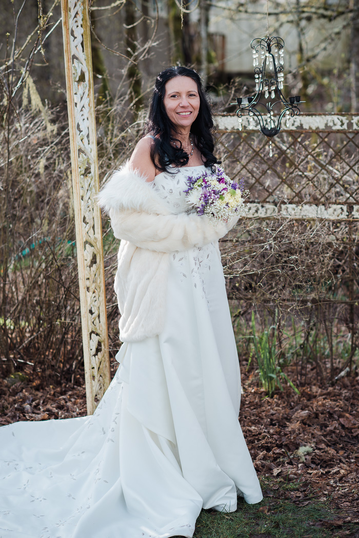 bride rustic-wedding
