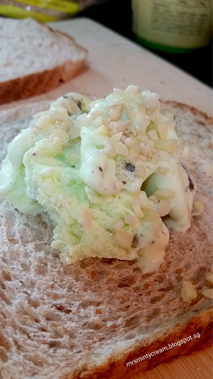 Mrs Minty Cream 44 AirFried IceCream Sandwich