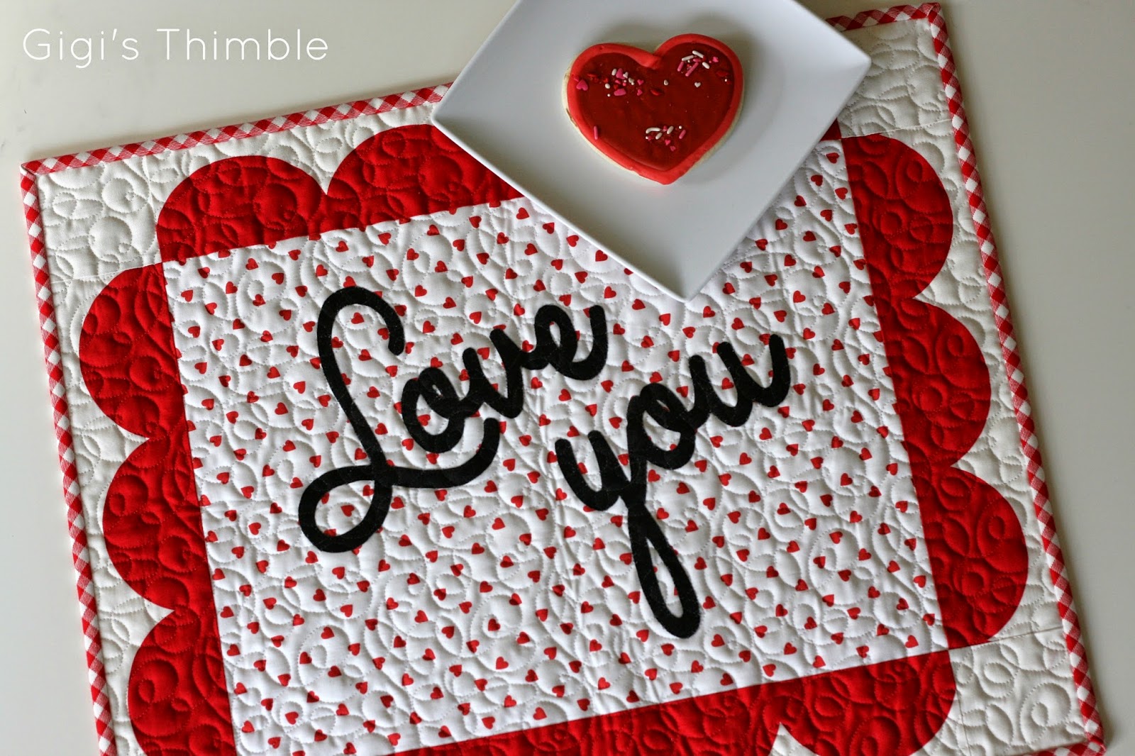 Gigi's Thimble Love You Placemat Tutorial + Giveaway